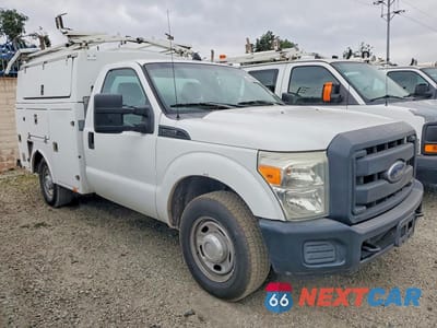 Czwarte zdjęcie samochodu z boku: 2013 FORD F350 SUPER DUTY UTILITY / SERVICE TRUCK VIN:1FDRF3A61DEB92575 - miniatura