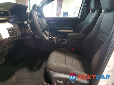 Zdjęcie 7 z 12 samochodu: 2024 TOYOTA TACOMA TRD OFF-ROAD HV VIN:3TYLC5LN9RT001610 - miniatura