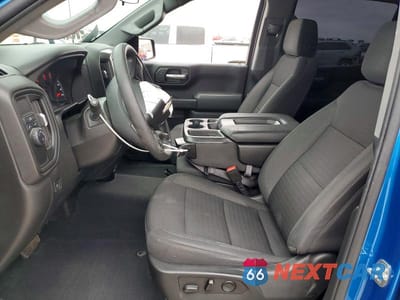 Zdjęcie 7 z 11 samochodu: 2022 CHEVROLET SILVERADO C1500 CUSTOM VIN:1GCPABEK3NZ567856 - miniatura