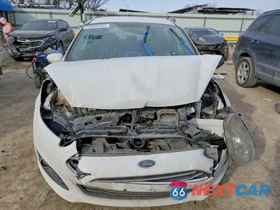 Piąte zdjęcie samochodu w środku: 2019 FORD FIESTA SE VIN:3FADP4EJ7KM105761 - miniatura