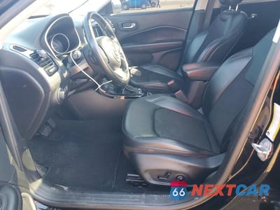 Zdjęcie 7 z 13 samochodu: 2021 JEEP COMPASS LATITUDE VIN:3C4NJDBBXMT599569 - miniatura