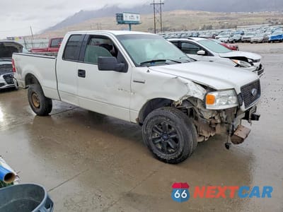 Czwarte zdjęcie samochodu z boku: 2005 FORD F150 VIN:1FTPX14595NB67067 - miniatura