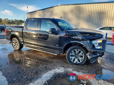 Czwarte zdjęcie samochodu z boku: 2017 FORD F150 SUPERCREW VIN:1FTEW1EPXHFC32372 - miniatura
