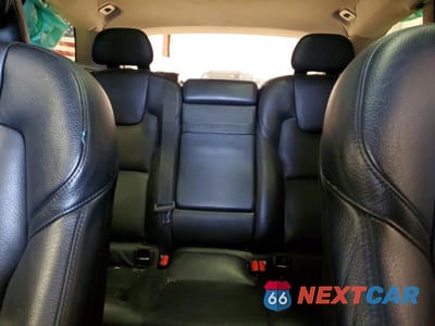 Zdjęcie 10 z 12 samochodu: 2019 VOLVO XC60 T5 VIN:LYV102RK3KB233297 - miniatura