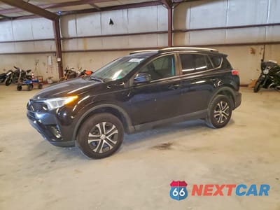 2018 TOYOTA RAV4 LE 2T3ZFREV4JW518303 - główne zdjęcie licytacji z USA - miniatura