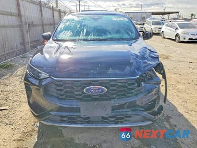 Piąte zdjęcie samochodu w środku: 2024 FORD ESCAPE ST LINE VIN:1FMCU9MN5RUA64175 - miniatura
