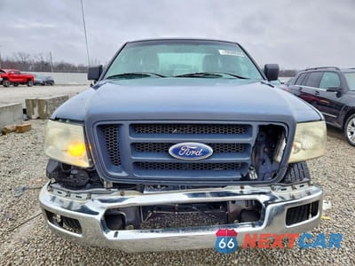 Piąte zdjęcie samochodu w środku: 2005 FORD F150 VIN:1FTVF12535NB27337 - miniatura