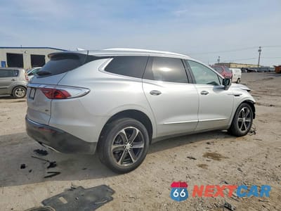 Trzecie zdjęcie samochodu z tyłu: 2022 BUICK ENCLAVE ESSENCE VIN:5GAERBKW4NJ160006 - miniatura
