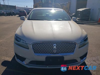 Piąte zdjęcie samochodu w środku: 2018 LINCOLN MKZ RESERVE VIN:3LN6L5E95JR623584 - miniatura