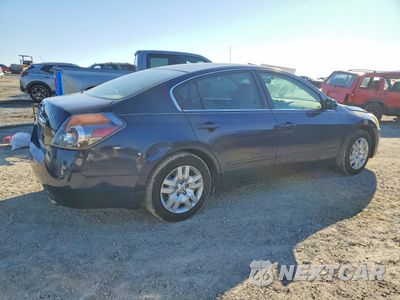 Trzecie zdjęcie samochodu z tyłu: 2010 NISSAN ALTIMA BASE VIN:1N4AL2AP3AC104247 - miniatura