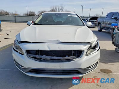 Piąte zdjęcie samochodu w środku: 2014 VOLVO S60 T5 VIN:YV1612FS7E2278444 - miniatura