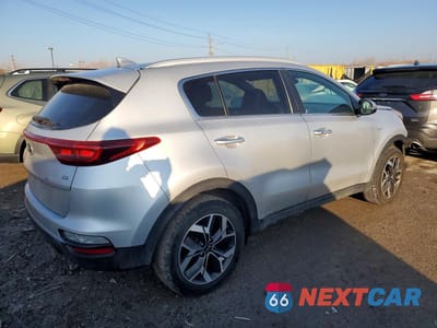 Trzecie zdjęcie samochodu z tyłu: 2020 KIA SPORTAGE EX VIN:KNDPNCAC6L7785968 - miniatura