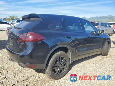 Trzecie zdjęcie samochodu z tyłu: 2012 PORSCHE CAYENNE S VIN:WP1AB2A23CLA45011 - miniatura