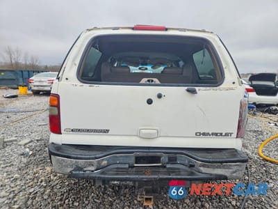 Zdjęcie 6 z 13 samochodu: 2003 CHEVROLET SUBURBAN C1500 VIN:1GNEC16Z13J181673 - miniatura