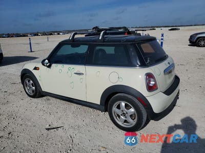 Drugie zdjęcie samochodu z przodu: 2011 MINI COOPER VIN:WMWSU3C59BT094867 - miniatura