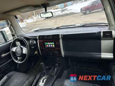Zdjęcie 9 z 10 samochodu: 2007 TOYOTA FJ CRUISER BASE VIN:JTEBU11F470051562 - miniatura