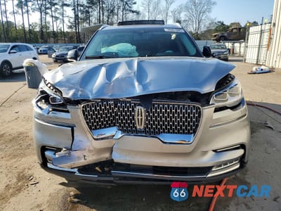 Piąte zdjęcie samochodu w środku: 2020 LINCOLN AVIATOR RESERVE VIN:5LM5J7XC9LGL16769 - miniatura