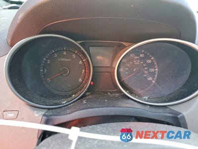 Zdjęcie 9 z 13 samochodu: 2010 HYUNDAI TUCSON GLS VIN:KM8JU3AC0AU018281 - miniatura