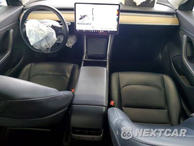 Zdjęcie 8 z 13 samochodu: 2018 TESLA MODEL 3 VIN:5YJ3E1EAXJF015601 - miniatura
