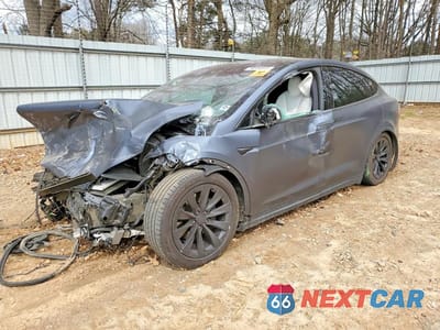 2020 TESLA MODEL X 5YJXCBE23LF232948 - główne zdjęcie licytacji z USA - miniatura