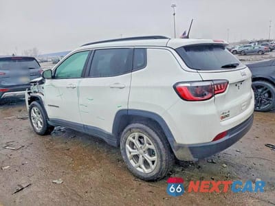 Drugie zdjęcie samochodu z przodu: 2024 JEEP COMPASS LATITUDE VIN:3C4NJDBN6RT130819 - miniatura