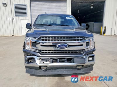 Piąte zdjęcie samochodu w środku: 2018 FORD F150 SUPERCREW VIN:1FTEW1EP4JFB66326 - miniatura