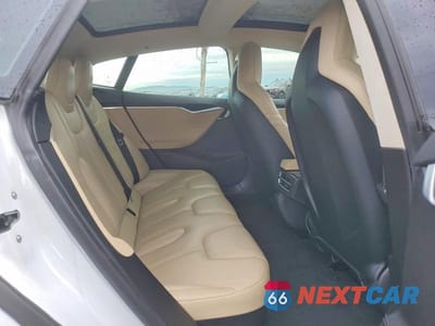 Zdjęcie 10 z 11 samochodu: 2016 TESLA MODEL S VIN:5YJSA1E11GF156251 - miniatura
