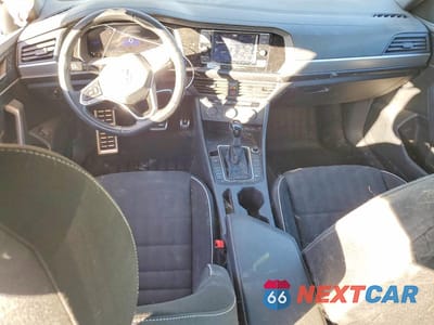 Zdjęcie 8 z 11 samochodu: 2024 VOLKSWAGEN JETTA SPORT VIN:3VWBM7BU5RM066945 - miniatura