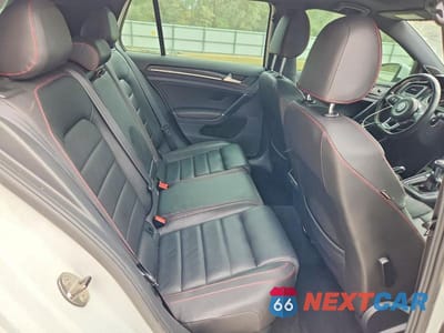 Zdjęcie 10 z 12 samochodu: 2015 VOLKSWAGEN GTI VIN:3VW5T7AU7FM000264 - miniatura