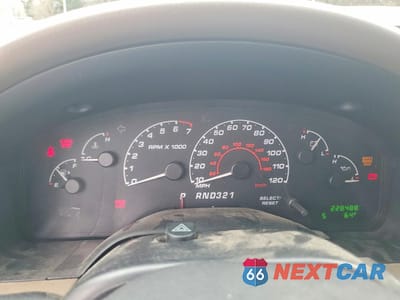 Zdjęcie 9 z 14 samochodu: 2002 FORD EXPLORER XLT VIN:1FMZU63E22UA01048 - miniatura