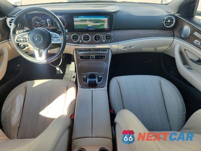 Zdjęcie 8 z 11 samochodu: 2019 MERCEDES-BENZ E 450 4MATIC VIN:WDDZF6JB5KA601805 - miniatura