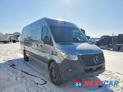 Czwarte zdjęcie samochodu z boku: 2025 MERCEDES BENZ SPRINTER 2500 DELIVERY VAN VIN:W1Y4KDHY6ST226599 - miniatura