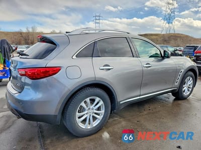 Trzecie zdjęcie samochodu z tyłu: 2011 INFINITI FX35 BASE VIN:JN8AS1MW1BM141646 - miniatura