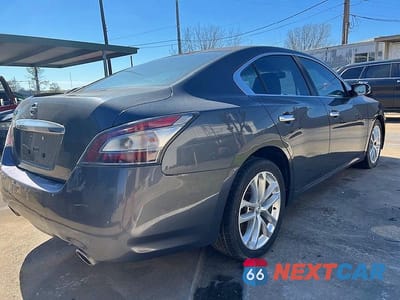 Czwarte zdjęcie samochodu z boku: 2012 NISSAN MAXIMA S VIN:1N4AA5AP6CC821879 - miniatura