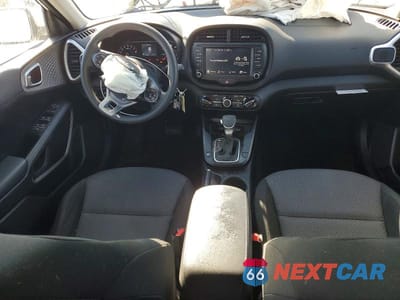 Zdjęcie 8 z 11 samochodu: 2022 KIA SOUL LX VIN:KNDJ23AU1N7167628 - miniatura