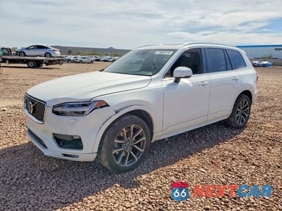 2021 VOLVO XC90 T6 MOMENTUM YV4A221K0M1764499 - główne zdjęcie licytacji z USA - miniatura