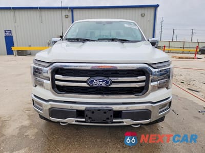 Piąte zdjęcie samochodu w środku: 2024 FORD F150 LARIAT VIN:1FTFW5L83RFB72072 - miniatura