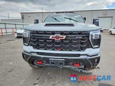 Piąte zdjęcie samochodu w środku: 2025 CHEVROLET SILVERADO K2500 ZR2 VIN:1GC4KYE75SF159175 - miniatura