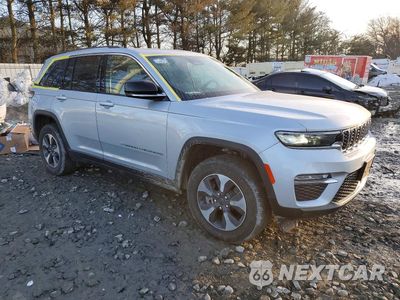Czwarte zdjęcie samochodu z boku: 2023 JEEP GRAND CHEROKEE LIMITED 4XE VIN:1C4RJYB62PC664099 - miniatura