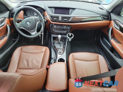 Zdjęcie 8 z 11 samochodu: 2014 BMW X1 XDRIVE35I VIN:WBAVM5C56EVV92641 - miniatura