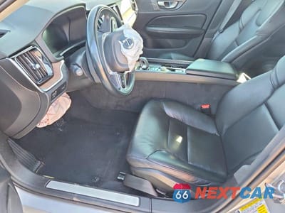 Zdjęcie 7 z 12 samochodu: 2022 VOLVO S60 B5 MOMENTUM VIN:7JRL12FZ7NG161621 - miniatura