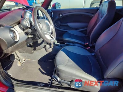 Zdjęcie 7 z 11 samochodu: 2010 MINI COOPER VIN:WMWMR3C58ATU97134 - miniatura