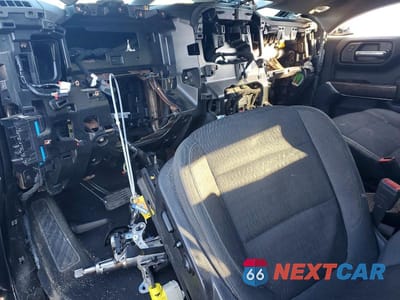 Zdjęcie 8 z 11 samochodu: 2019 CHEVROLET SILVERADO K1500 RST VIN:1GCRYEED0KZ394672 - miniatura