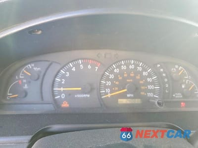 Zdjęcie 9 z 11 samochodu: 2004 TOYOTA TUNDRA SR5 VIN:5TBDT44144S450345 - miniatura