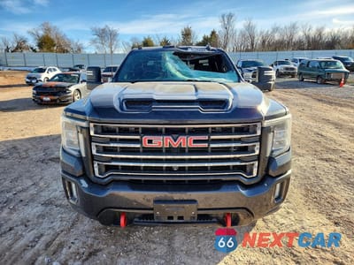 Piąte zdjęcie samochodu w środku: 2020 GMC SIERRA K2500 AT4 VIN:1GT49PEY2LF150496 - miniatura