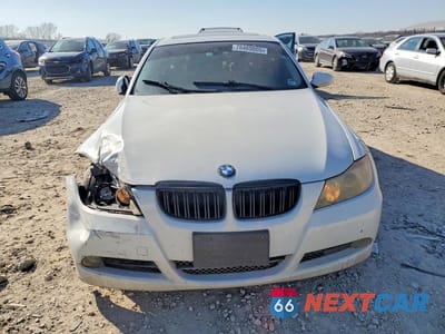 Piąte zdjęcie samochodu w środku: 2007 BMW 335 I VIN:WBAVB73547PA86981 - miniatura