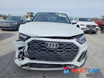 Piąte zdjęcie samochodu w środku: 2023 AUDI Q5 PREMIUM PLUS 45 VIN:WA1EAAFY5P2049287 - miniatura