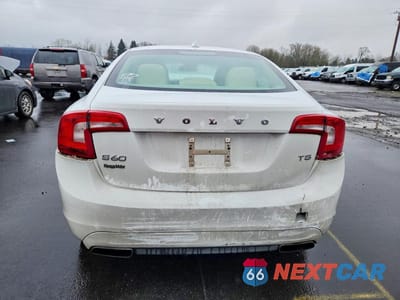 Zdjęcie 6 z 11 samochodu: 2014 VOLVO S60 T5 VIN:YV1612FS0E2286532 - miniatura