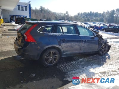 Trzecie zdjęcie samochodu z tyłu: 2015 VOLVO V60 PREMIER+ VIN:YV140MEC4F1204521 - miniatura