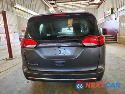 Zdjęcie 6 z 14 samochodu: 2019 CHRYSLER PACIFICA TOURING L PLUS VIN:2C4RC1EG4KR629652 - miniatura